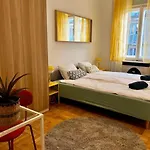 2br Supercentral With Variable Beds By Nw Budapest