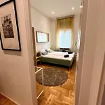 2br Supercentral With Variable Beds By Nw Budapest