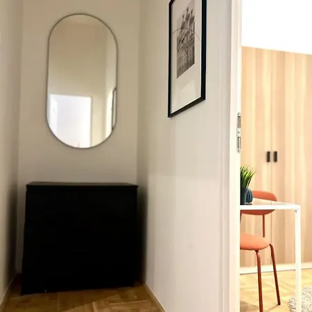 2Br Supercentral Apartment With 4 Beds By Nw Budapest