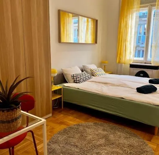 2br Supercentral With Variable Beds By Nw Budapešť
